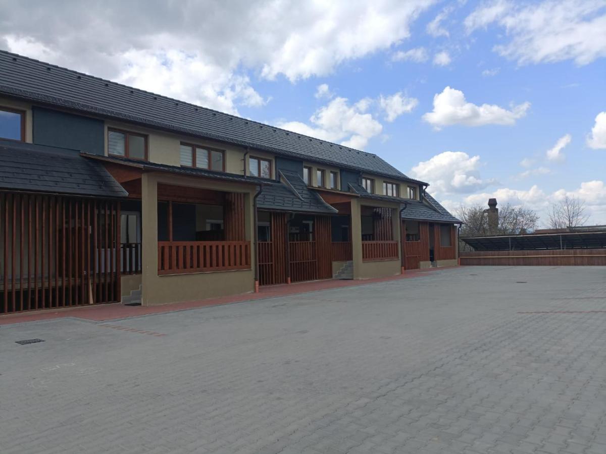 Újonnan épített, modern társasházi 2 szintes lakás Miercurea Ciuc Exterior foto