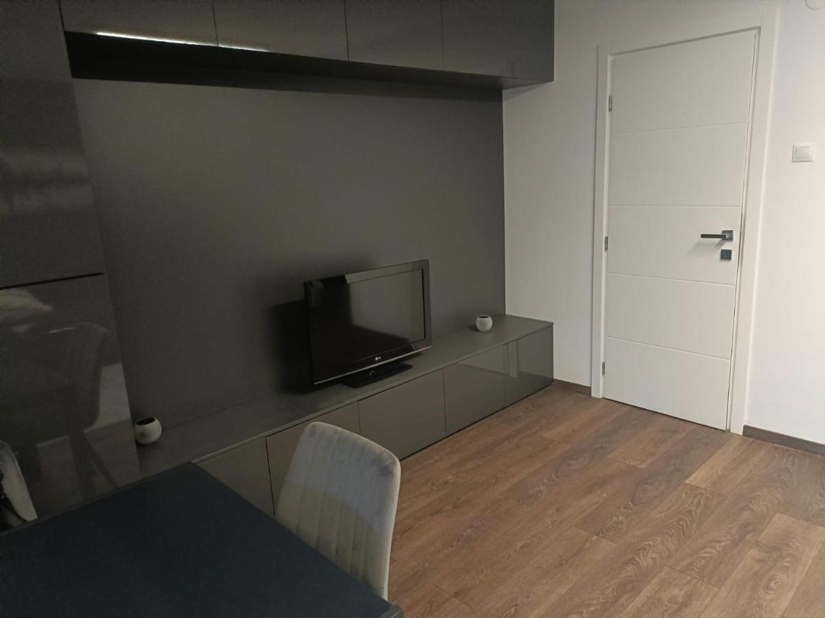Újonnan épített, modern társasházi 2 szintes lakás Miercurea Ciuc Exterior foto